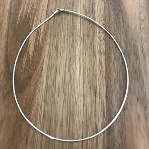 Sterling silver square neck wire